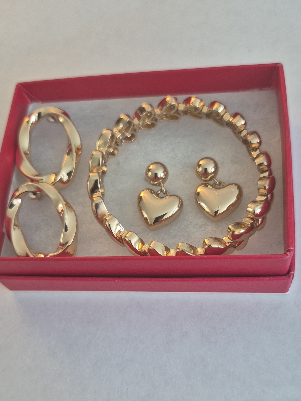 Gold Heart Bracelet & Earrings Set - Women's Jewelry